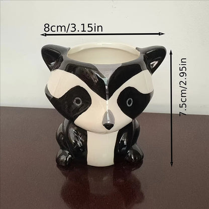 Cute Animal-Themed Ceramic Succulent Planter – Skunk